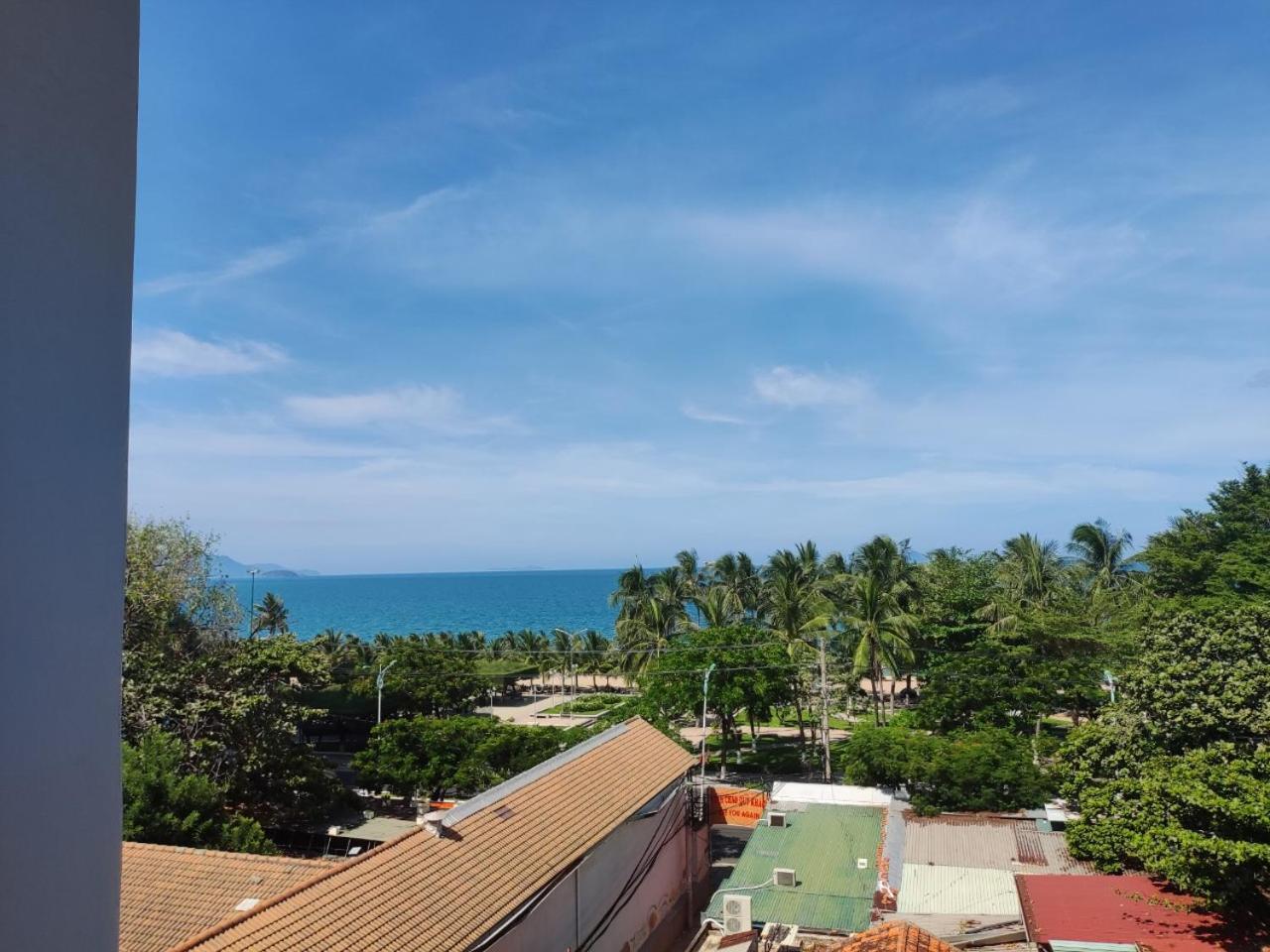 Azura Gold Hotel & Apartment Nha Trang Bagian luar foto